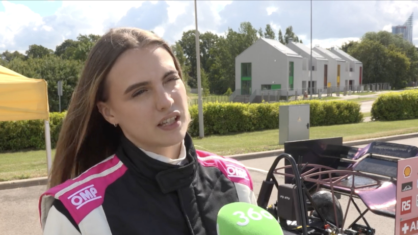 RTU Studentu formulas komandas kapteine un pilote Elīza Ripa.