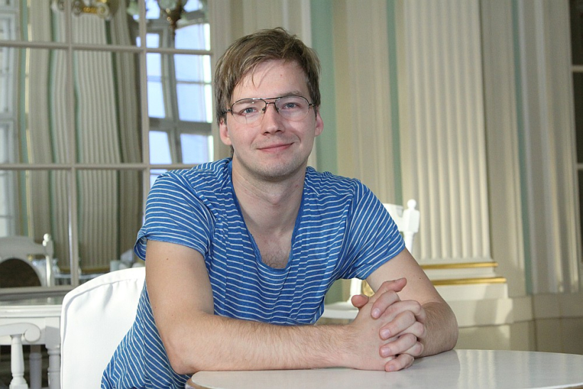 Režisors Kārlis Krūmiņš: "Šekspīra lugās ietvertās tēmas ir aktuālas jau gadsimtiem ilgi, un viņa tekstiem joprojām ir ārkārtīgi liela nozīme arī laikmetīgajā teātrī."