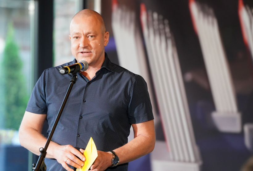 Latvijas Radio Ziņu dienesta vadītājs Uģis Lībietis piedalās Latvijas Žurnālistu asociācijas "Izcilības balvas 2024" pasniegšanas ceremonijā.