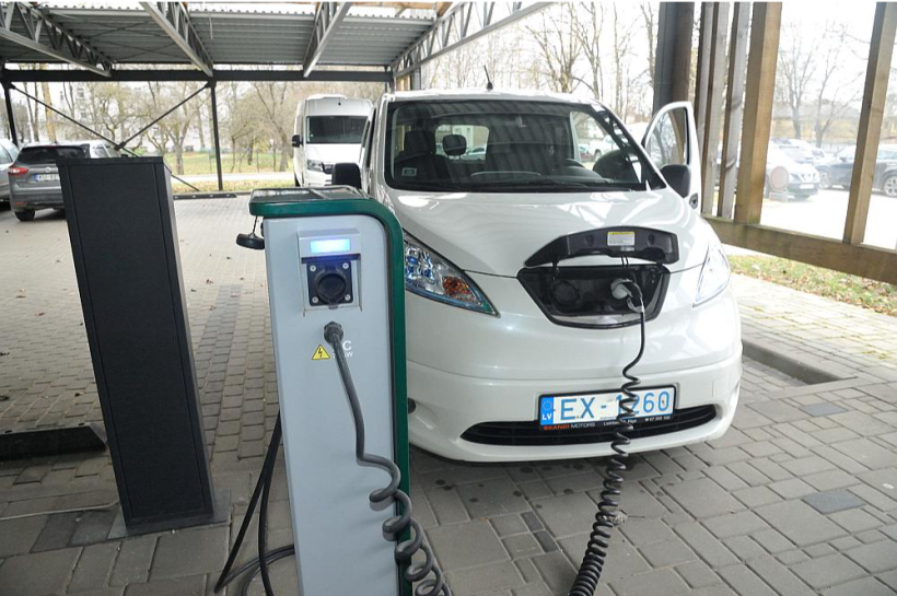 Šobrīd elektroauto tirgus Latvijā atkal ir ievērojami atdzīvojies un atguvis izaugsmi, jo pavasarī atsākusies atjaunota un paplašināta valsts līdzfinansējuma programma EKII-2.