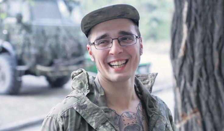 Kadrs no ukraiņu režisores Jūlijas Hontarukas filmas "Tērauda brālība". Kadrs no ukraiņu režisores Jūlijas Hontarukas filmas "Tērauda brālība".