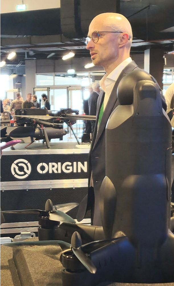 "Origin Robotics" mārketinga vadītājs Raitis Ķipurs: "Pārtvērējsistēma "Blaze" jau ir piegādāta Nacionālajiem bruņotajiem spēkiem."