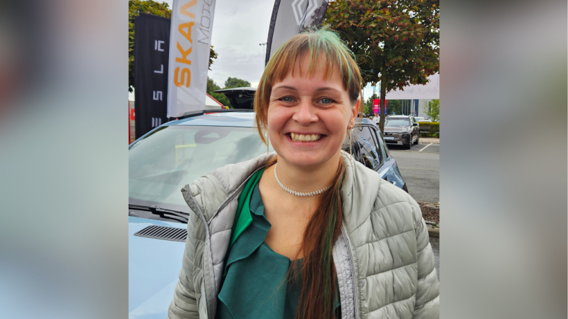 "Spices e-Auto dienā" apmeklētāja Iveta. "Spices e-Auto dienā" apmeklētāja Iveta.