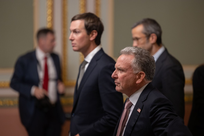 Stīvs Vitkofs un Džared Kušners Kijivā, Ukrainā, 2026. gada 6. septembrī. Stīvs Vitkofs un Džared Kušners Kijivā, Ukrainā, 2026. gada 6. septembrī.