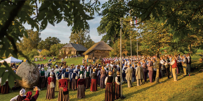 Koru saiets "Meņģeļos". Koru saiets "Meņģeļos".