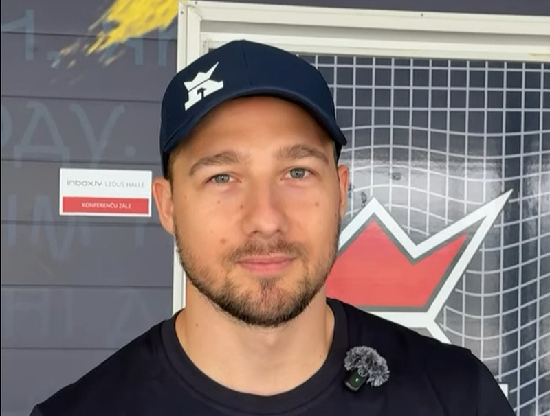 Deivids Sarkanis Named Baltic Hockey League's Best Player for September