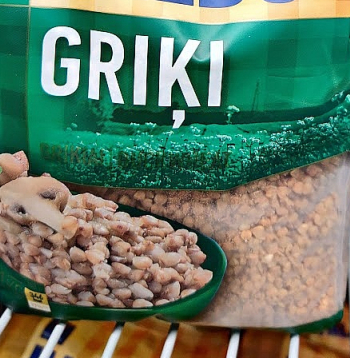 Piecu veikalu konkurencē zemākā cena atpazīstama zīmola Lietuvas izcelsmes griķiem.