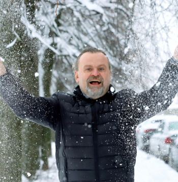 Mārtiņš Klišāns: "Ziemassvētku vakars šogad mums ar ģimeni, visticamāk, paies Doma baznīcā, jo svētku dievkalpojumā dziedās zēnu koris."