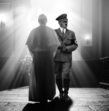 1939. gada 1. septembrī Hitlers iebruka Polijā. Pāvests Pijs XII klusēja. Viņš kategoriski atteicās nosodīt Hitleru. Ilustratīvs attēls.
