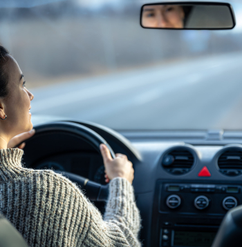 Tikai 66% šoferu vada auto katru dienu, liela daļa brauc tikai reizi nedēļā vai retāk.