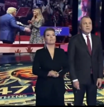 Neilgi pēc ASV vēlēšanām televīzijas kanāla "Rossija 1" vadošais raidījums "60 sekundes" ņirdzīgā stilā rādīja sen tapušus Donalda Trampa sievas Melānijas kailfoto, ko pavadīja raidījuma vadītāju smīni un dzēlīgas piezīmes.