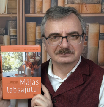 Savas plašās zināšanas mājokļa un dārza iekārtošanā saskaņā ar
Visuma enerģijām un Vēdu principiem Andris dāsni izklāstījis žurnālā “Spīgana”, un tagad tās iekļuvušas arī jaunajā grāmatā “Mājas labsajūtai”.