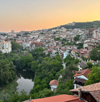 Bulgārijas vēsture ir aizraujoša un notikumiem bagāta... Lūk, vecā Bulgārijas caristes galvaspilsēta Veliko Tarnova.