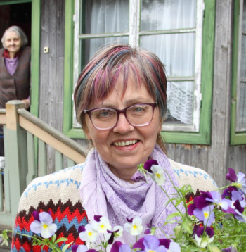 Margita Krišjāne, Valsts valodas centra sabiedriskā palīdze.
