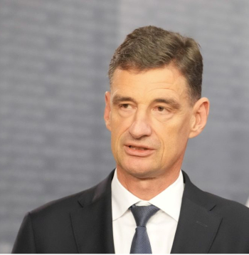 Ārvalstu investoru padomes priekšsēdētājs Latvijā un cementa ražotāja "Schwenk Latvija" valdes priekšsēdētājs Reinholds Šneiders