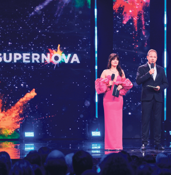 "Supernova".