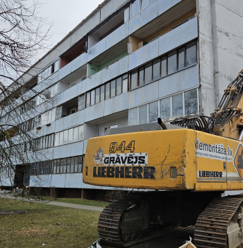 Sprādzienā cietusī ēka Bauskas ielā 15.