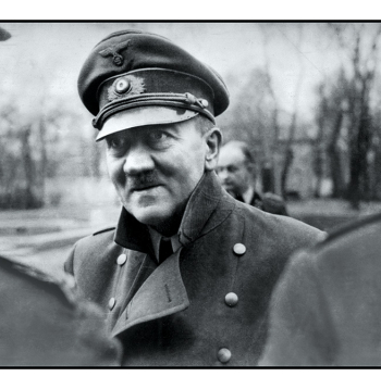 Viens no pēdējiem Ādolfa Hitlera attēliem 1945. gada aprīlī. Ādolfs Hitlers pasniedz Dzelzs krusta apbalvojumus Hitlera jaunatnes (Hitlerjugend) biedriem.