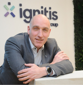"Ignitis Renewables" ģenerāldirektors Frenks Ūmens: "Īpaši jau pēdējā mēneša laikā atjaunojamo resursu enerģētikas sniegtajām priekšrocībām vajadzētu būt ļoti skaidrām. Ja kādam pieder vienlaikus auto ar iekšdedzes dzinēju un elektriskais auto, tad diez vai viņš pēdējā mēneša laikā ir labprāt darbinājis pirmo, savukārt otrs viņam ir bijis ļoti izdevīgs."