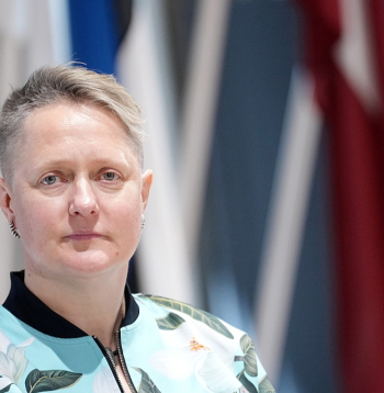 “Visa infrastruktūra, kas darbina vēlēšanas, ir pilnīgi neatkarīga no “Latvijas valsts mežiem”. Šis uzņēmums tiešā veidā nenodrošina vēlēšanu darbību – tā ir tikai izstrādes kompānija vienam no moduļiem,” skaidro Baiba Kaškina.