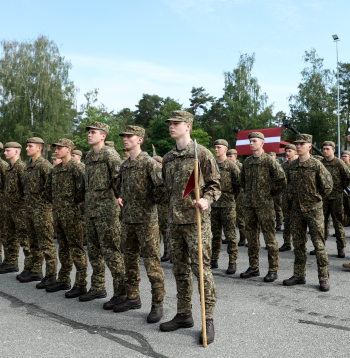 Valsts aizsardzības dienesta pirmā iesaukuma izlaidums Ādažu militārajā bāzē.