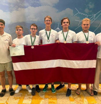 Latvijas skolēni Starptautiskajā fizikas olimpiādē Kolumbijā.