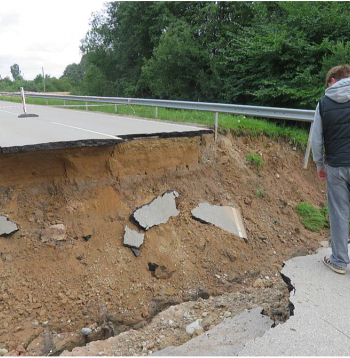 Pārrautais valsts nozīmes autoceļš Sloka–Talsi. Pārrautais valsts nozīmes autoceļš Sloka–Talsi.
