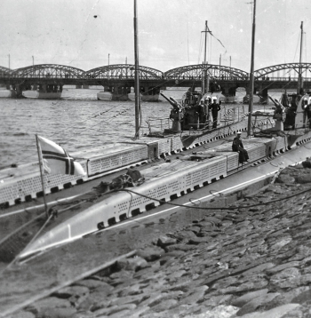 Kara flotes zemūdenes Spīdola un Ronis Daugavā. Rīga, 1930. gadi.