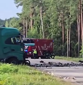 Negadījuma vieta uz autoceļa Ventspils-Grobiņa pie Jūrkalnes. Negadījuma vieta uz autoceļa Ventspils-Grobiņa pie Jūrkalnes.