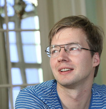 Režisors Kārlis Krūmiņš: "Šekspīra lugās ietvertās tēmas ir aktuālas jau gadsimtiem ilgi, un viņa tekstiem joprojām ir ārkārtīgi liela nozīme arī laikmetīgajā teātrī."