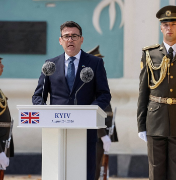 Apvienotās Karalistes premjerministrs Endijs Bērnems pirmdien Kijivā paziņoja, ka Ukrainai būs pieejamas slepenas britu raķešu tehnoloģijas.