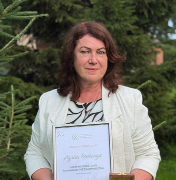 Agrita Šenberga: "Jo mazāk kļūdu pieļauj pašā sākumā, pirmajos desmit, piecpadsmit gados, jo mežs vērtīgāks."
