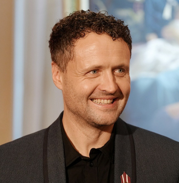 Dzintars Dreibergs veidojis trīs filmas, kas stāsta par Latvijas basketbolā izciliem notikumiem un personībām.