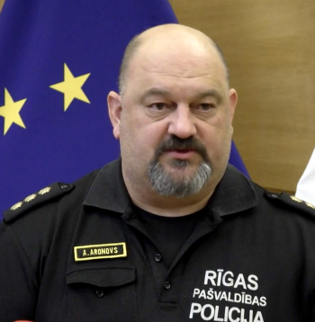 Rīgas Pašvaldības policijas priekšnieka vietnieks Andrejs Aronovs. Rīgas Pašvaldības policijas priekšnieka vietnieks Andrejs Aronovs.