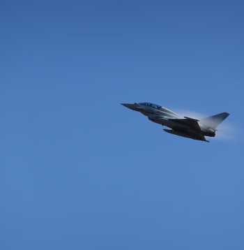 "Eurofighter" iznīcinātājs.