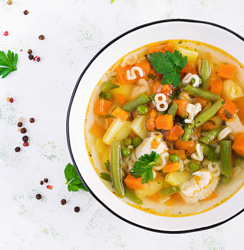 Dārzeņu (Minestrone) zupa.