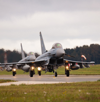 Nacionālo bruņoto spēku militārajā bāzē "Lielvārde" ierodas Vācijas Gaisa spēku "Eurofighter" iznīcinātāji.