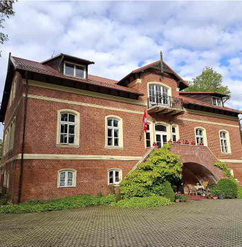 Dautaru muiža Latvijas pierobežā no grausta pārtapusi elegantā arhitektūras pērlē, pateicoties restauratorei un īpašniecei Gražinai Juknevičienei un viņas ģimenes atbalstam.