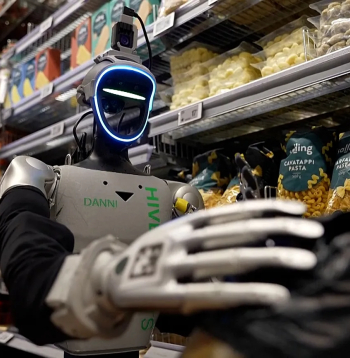 Robots Dānijas lielveikalā. Robots Dānijas lielveikalā.