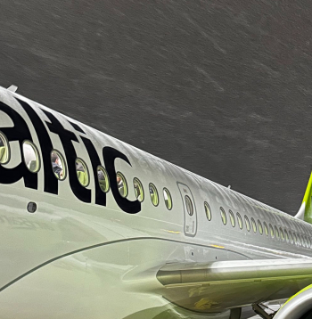 "airBaltic".