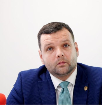 Labklājības ministrs Reinis Uzulnieks. Labklājības ministrs Reinis Uzulnieks.