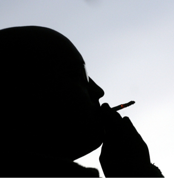 Aplēsts, ka smēķēšanas izraisīto slimību ārstēšana Latvijas ekonomikai un veselības aprūpes sistēmai katru gadu izmaksā vairāk nekā 800 miljonus eiro.