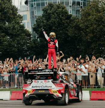 Šovs "Red Bull Showrun" Rīgā.