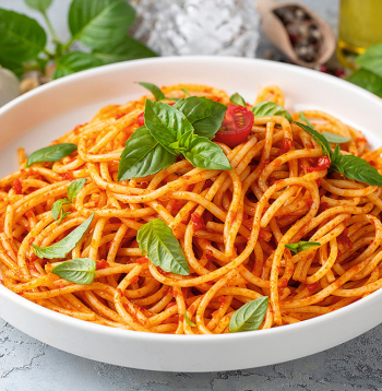 Pasta ar tomātiem. Pasta ar tomātiem.