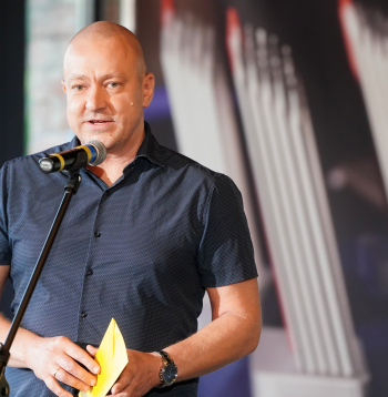 Latvijas Radio Ziņu dienesta vadītājs Uģis Lībietis piedalās Latvijas Žurnālistu asociācijas "Izcilības balvas 2024" pasniegšanas ceremonijā.