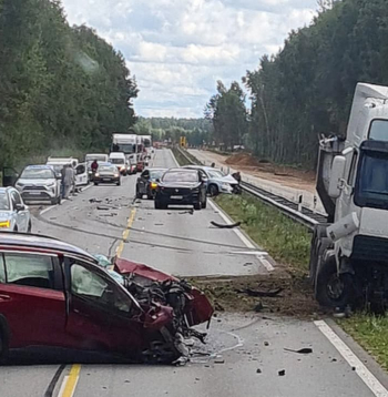 Sadursme uz Daugavpils šosejas starp Ikšķili un Ogri.
