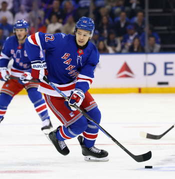 Ņujorkas "Rangers" spēlētājs Alberts Šmits.