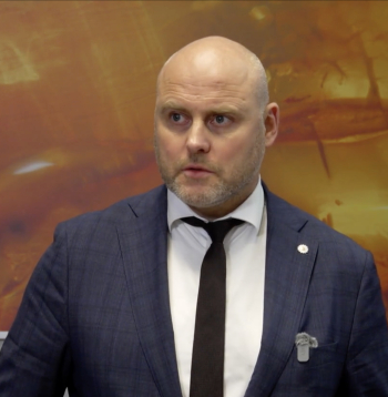 Ministru prezidents Andris Kulbergs (Apvienotais saraksts).