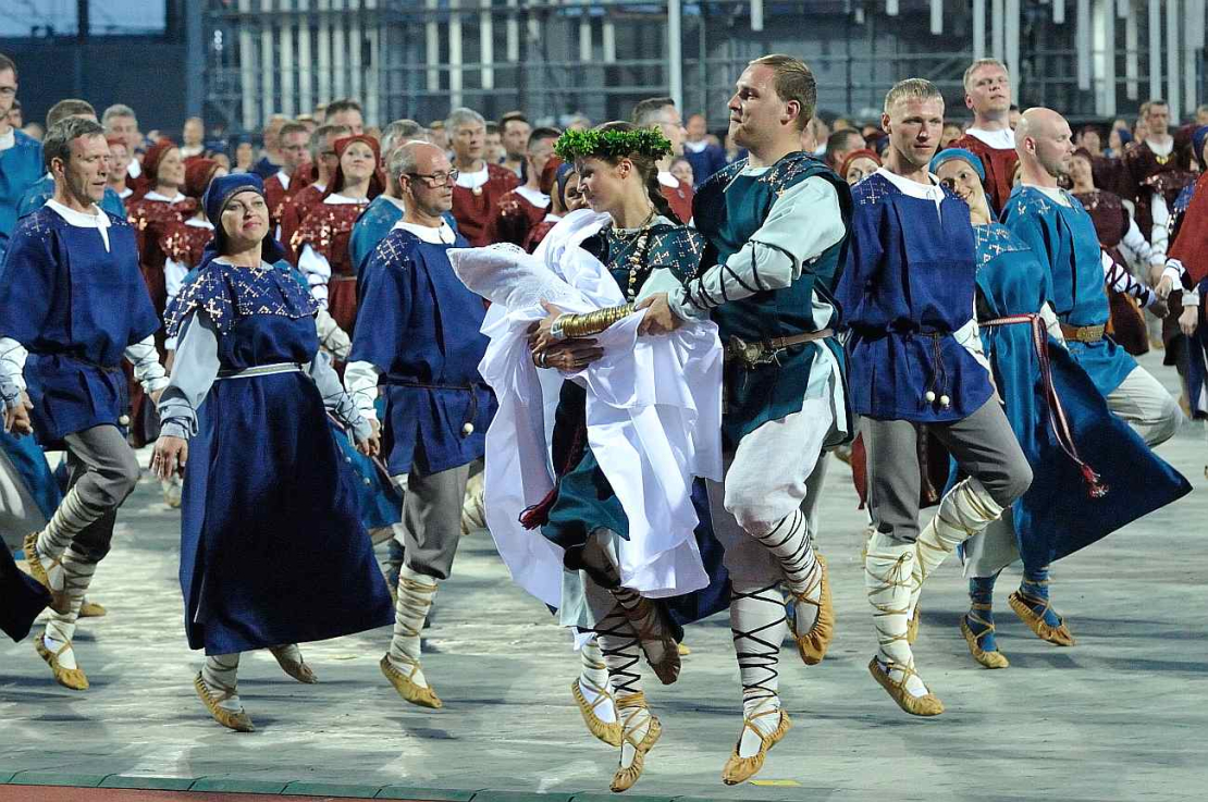 Dziesmu un deju svētki