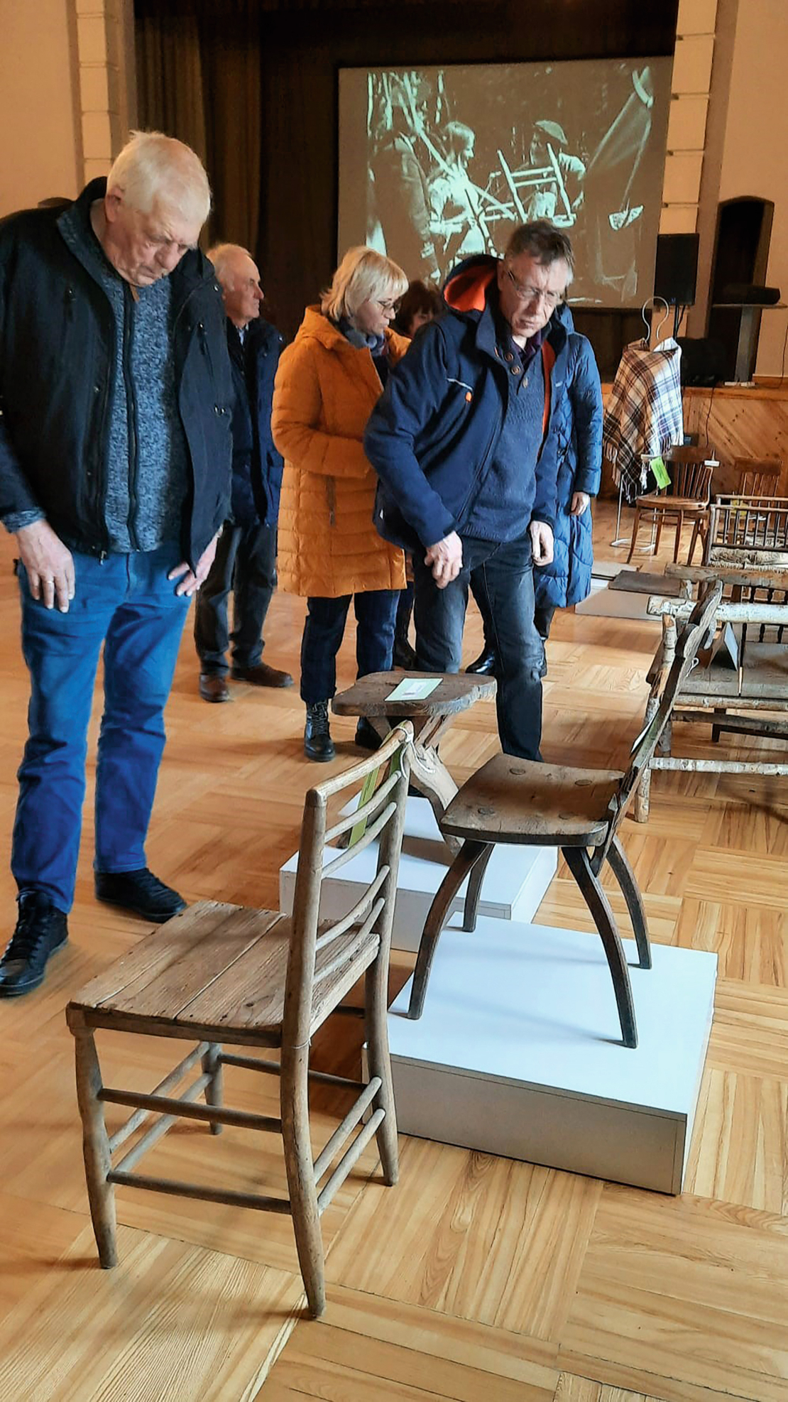 Izstādē “Krēsls”.